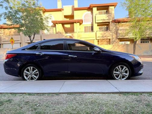 2013 Hyundai SONATA Limited