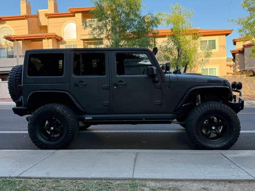 Black Clearcoat 2013 Jeep Wrangler Unlimited Rubicon