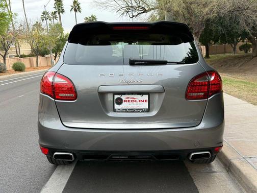 2013 Porsche Cayenne Cayenne