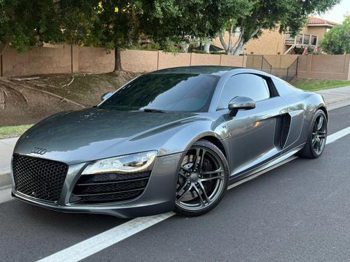 2012 Audi R8 5.2 quattro
