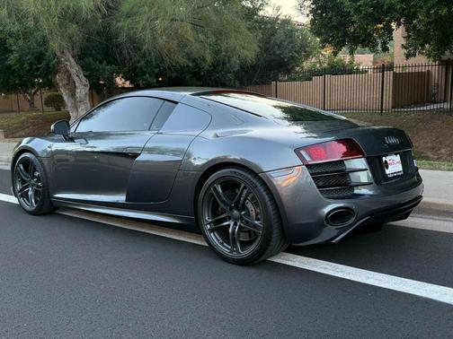 2012 Audi R8 5.2 quattro