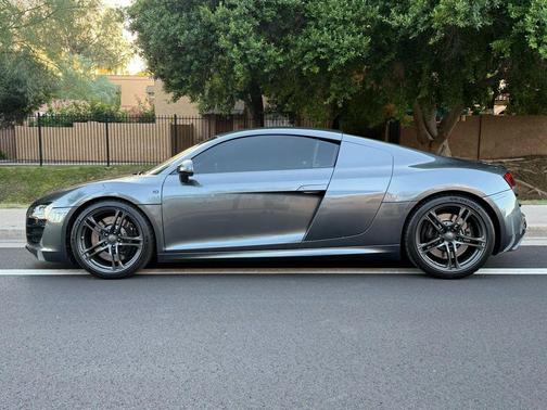 2012 Audi R8 5.2 quattro