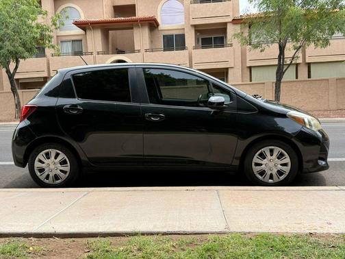 Black Sand Pearl 2015 Toyota Yaris L
