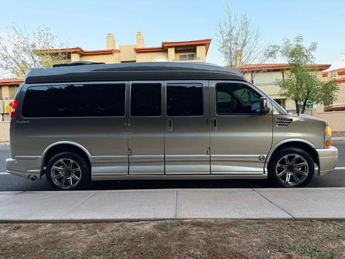 2014 GMC Savana 2500 Upfitter