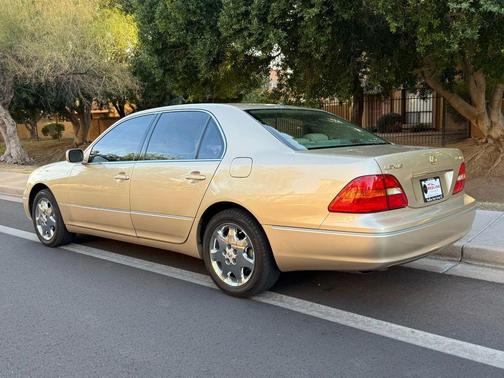 2002 Lexus LS 430 Base