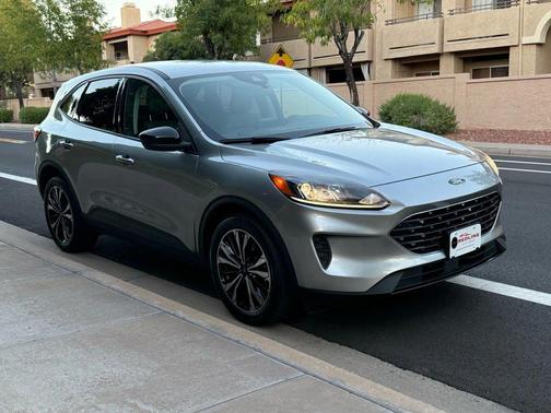 2022 Ford Escape SE