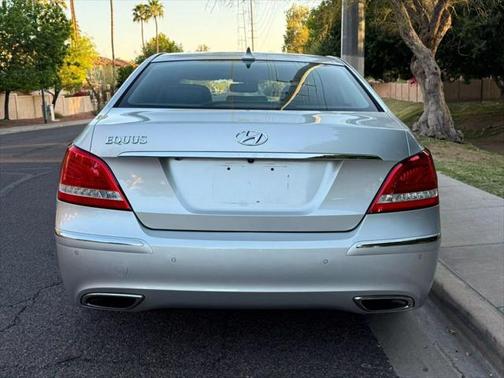 2011 Hyundai Equus Signature
