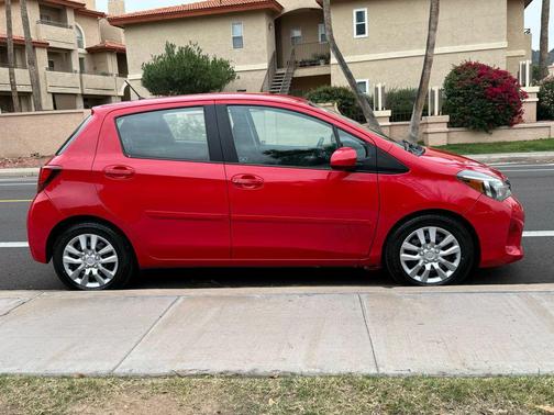 2015 Toyota Yaris L