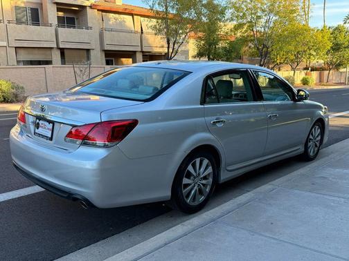 2012 Toyota Avalon Base