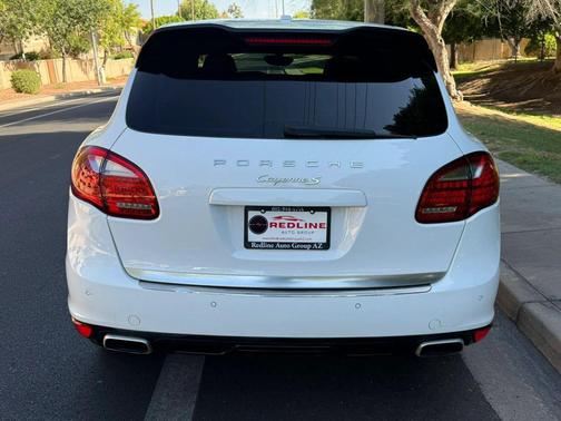 White 2014 Porsche Cayenne S