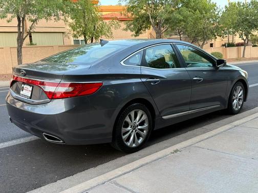 Gray 2013 Hyundai Azera Base