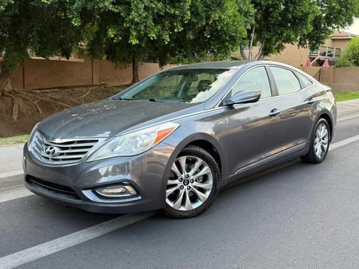 Gray 2013 Hyundai Azera Base
