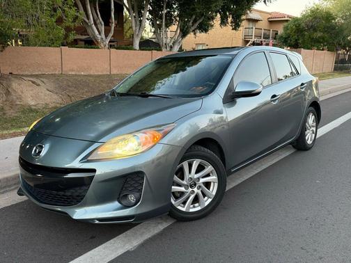 2013 Mazda Mazda3 i Grand Touring