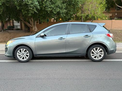 2013 Mazda Mazda3 i Grand Touring