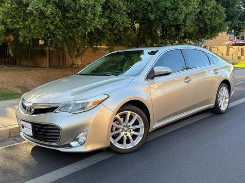 Champagne Mica 2013 Toyota Avalon Limited