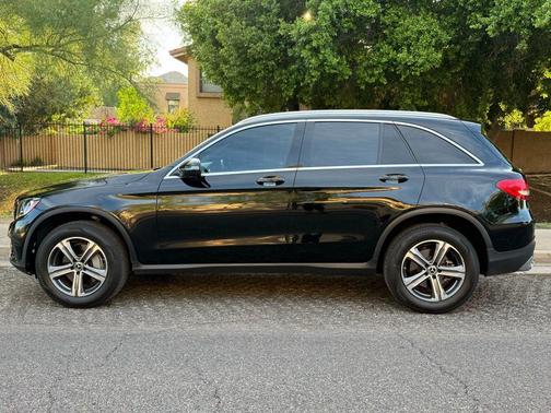 2019 Mercedes-Benz GLC 300 Base