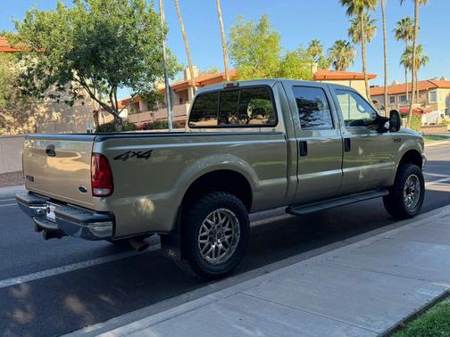 Gold 2000 Ford F-250 Long Bed