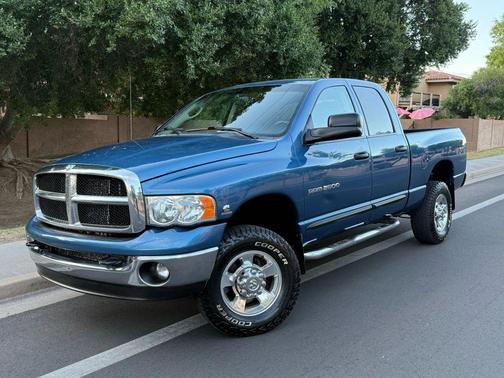 2005 Dodge Ram 2500 SLT Quad Cab