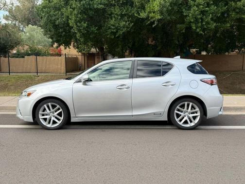 2015 Lexus CT 200h CT 200h Hatchback 4D