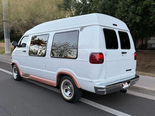 2000 Dodge Ram 1500 Van
