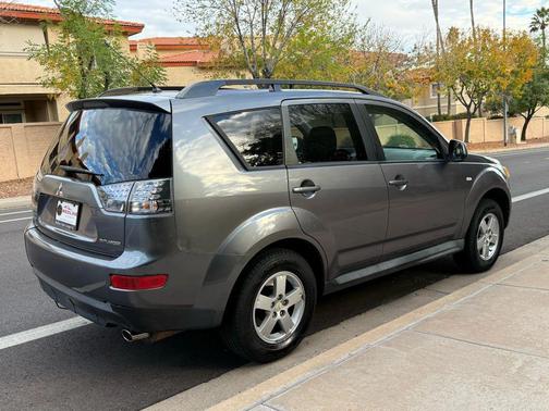 2009 Mitsubishi Outlander ES