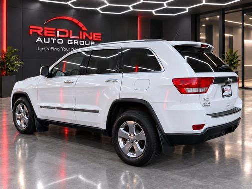 Stone White Clearcoat 2011 Jeep Grand Cherokee Limited