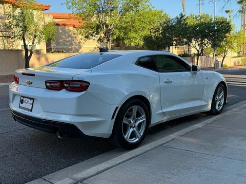 Summit White 2022 Chevrolet Camaro 1LT