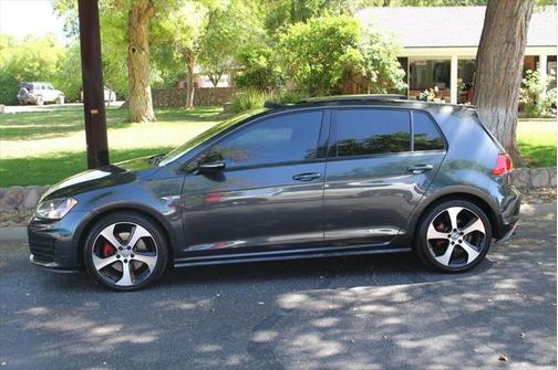 2015 Volkswagen Golf GTI 2.0T SE 4-Door