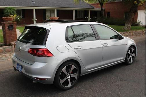 2015 Volkswagen Golf GTI 2.0T SE 4-Door