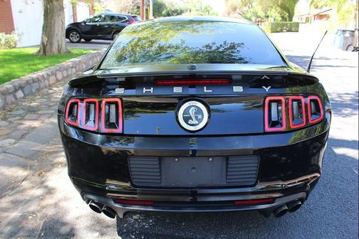 2013 Ford Shelby GT500 Base