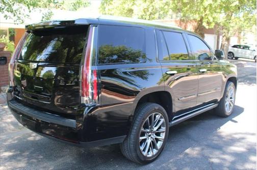 2019 Cadillac Escalade Platinum