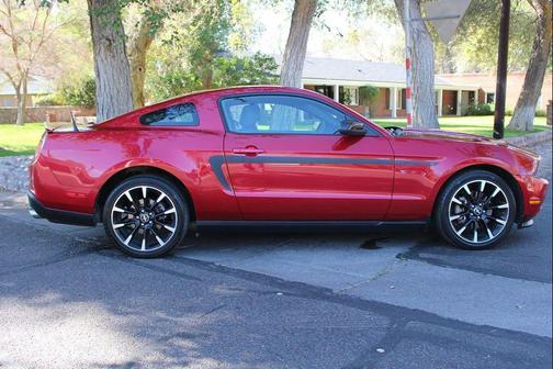 2012 Ford Mustang V6 Premium