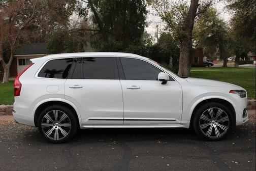 2021 Volvo XC90 T6 Inscription