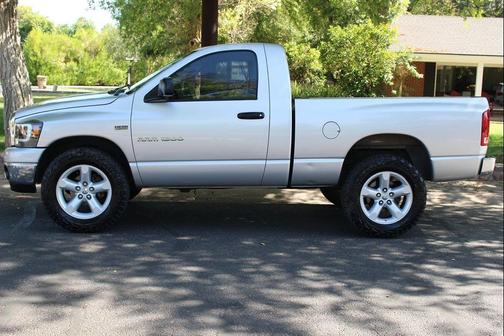 Bright Silver Metallic 2006 Dodge Ram 1500 SLT
