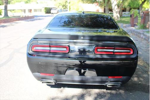 2016 Dodge Challenger R/T Scat Pack