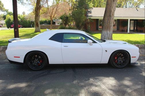 2015 Dodge Challenger SRT Hellcat