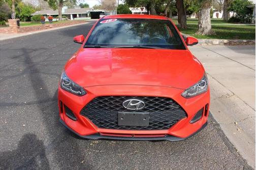 2019 Hyundai Veloster Base