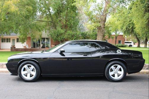 2010 Dodge Challenger SE