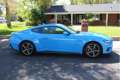 2024 Ford Mustang EcoBoost Premium