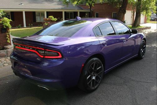 Plum Crazy Pearlcoat 2018 Dodge Charger R/T