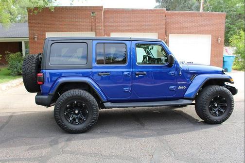 Ocean Blue Metallic Clearcoat 2018 Jeep Wrangler Unlimited Sahara