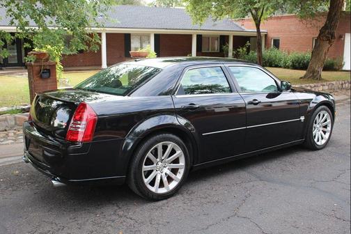 2006 Chrysler 300 SRT8