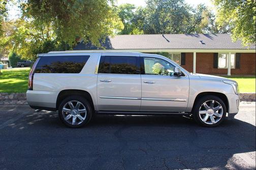 2015 Cadillac Escalade ESV Premium