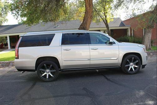 2015 Cadillac Escalade ESV Premium