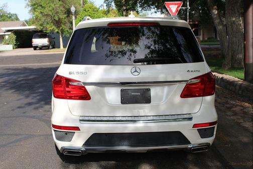 Diamond Silver Metallic 2015 Mercedes-Benz GL-Class 4MATIC