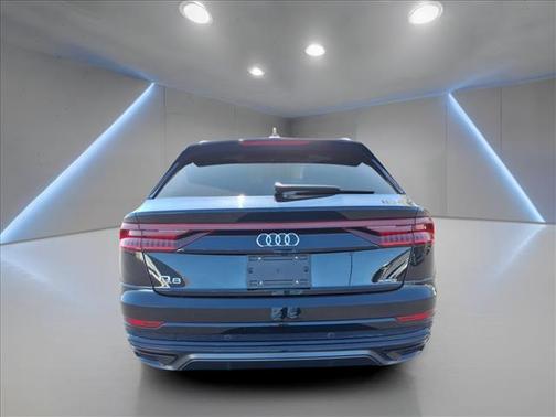 2020 Audi Q8 55 Premium Plus