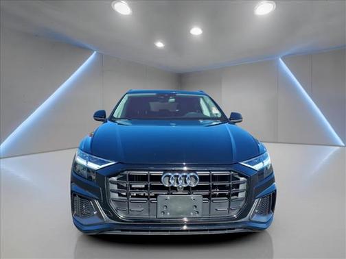2020 Audi Q8 55 Premium Plus