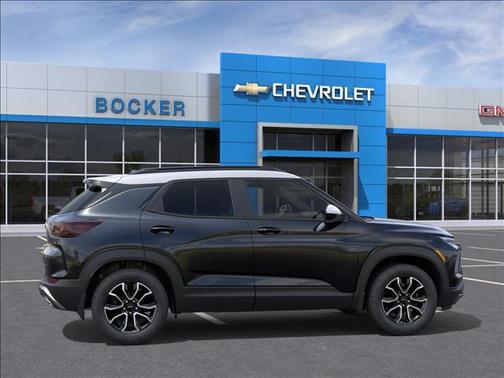 Mosaic Black Metallic 2026 Chevrolet Trailblazer ACTIV