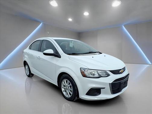 2020 Chevrolet Sonic FWD Sedan LT