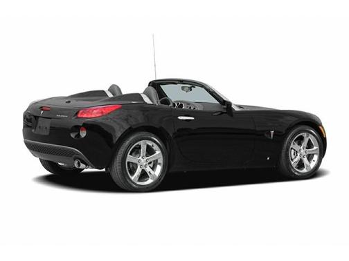 Cool (Liquid Silver Metallic) 2007 Pontiac Solstice 2dr Convertible